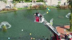 Babası “kimsemiz yok” demişti, kanseri yenen Tamer Talha için balonlar gökyüzüne bırakıldı