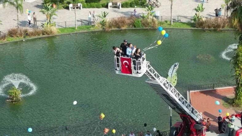 Babası “kimsemiz yok” demişti, kanseri yenen Tamer Talha için balonlar gökyüzüne bırakıldı