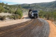 YAYLADAĞI’NDAN ALTINÖZÜ’NE ULAŞIM KOLAYLAŞTI