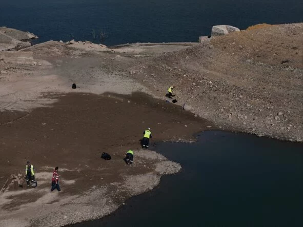 YAYLADAĞI BARAJI’NDA TEMİZLİK ÇALIŞMASI