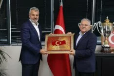 BAŞKAN MEMDUH BÜYÜKKILIÇTAN BAŞKAN ÖNTÜRK’E ZİYARET