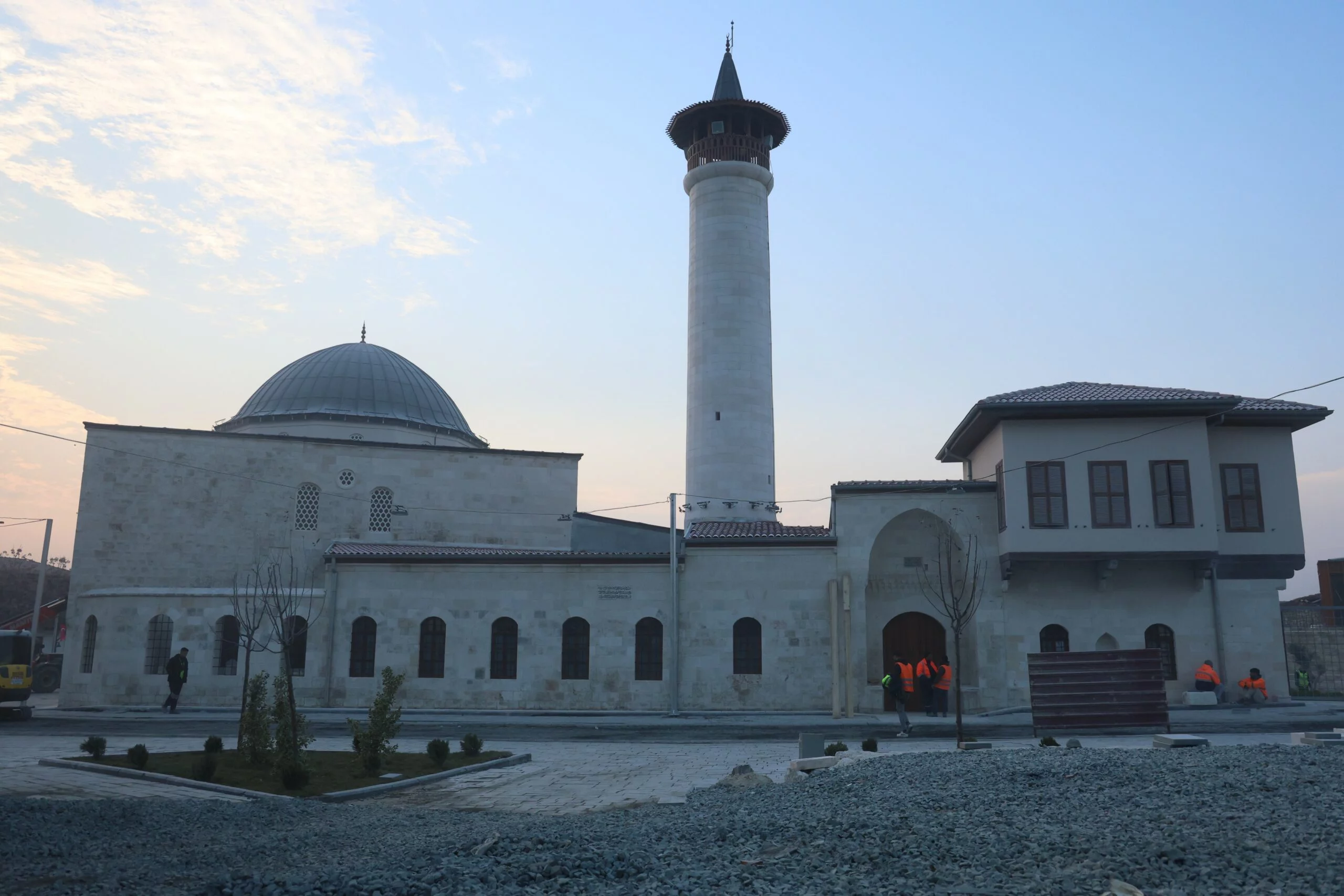 Depremde yerle bir olan Habibi Neccar Cami, restorasyon çalışmalarıyla yeniden hayat buldu