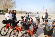 ELEKTİRİKLİ BİSİKLETLER SAHAYA İNDİ