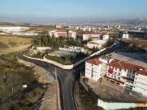 HBB, OKUL YOLLARINI GÜVENLİ HÂLE GETİRİYOR