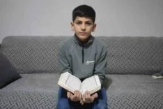 HAFIZLIK EĞİTİMİNİ TAMAMLAYAN 11 YAŞINDAKİ ÇOCUK, GÜZEL HABERİ BABASIYLA GÖZYAŞLARI İÇERİSİNDE PAYLAŞTI