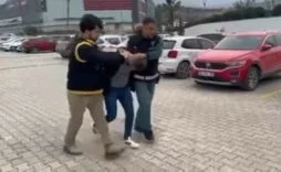 İSKENDERUN’DA  5 AYRI SUÇTAN ARANAN ŞAHIS YAKALANDI