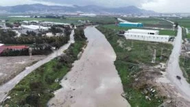 SON 65 YILIN EN KURAK YILIYLA YOK OLMA NOKTASINA GELEN ASİ NEHRİ’NDE YAĞIŞLARLA BİRLİKTE DEBİ YÜKSELDİ