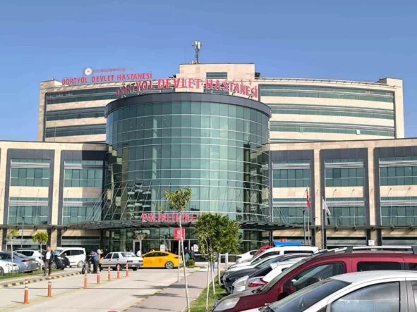 DOKTORDAN HABERSİZ ADINA BİN 327 REÇETE YAZAN 'SAHTE REÇETE' ÇETESİ ÇÖKERTİLDİ