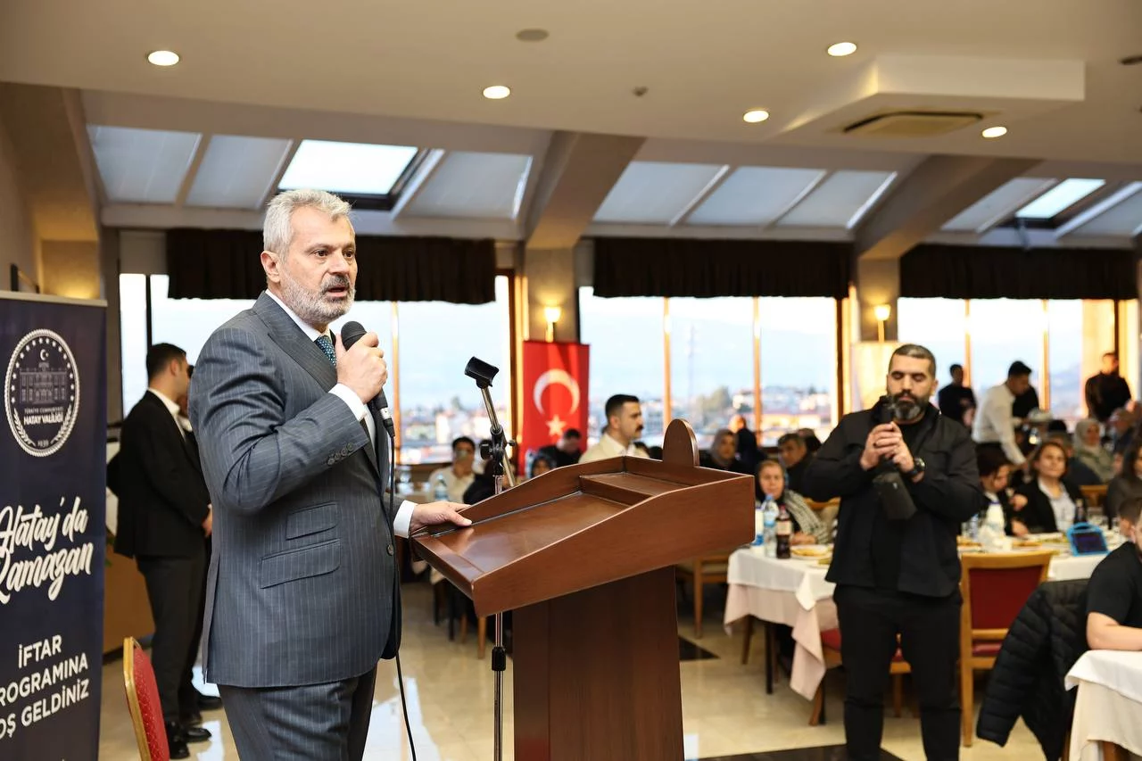 BAŞKAN ÖNTÜRK ,ŞEHİT AİLELERİ VE GAZİLERLE İFTAR SOFRASINDA BULUŞTU