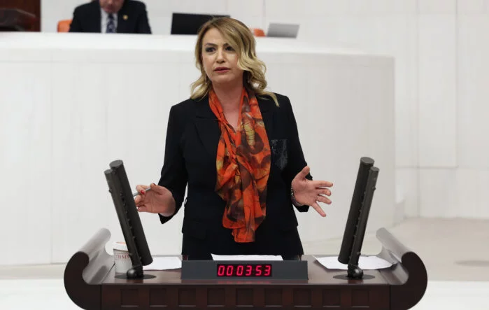 KARA “ÜÇ YILDIR HAYATTA KALMA MÜCADELESİ VERİYORUZ”