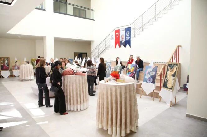 HBB’DEN “KARMA RESİM” SERGİSİ