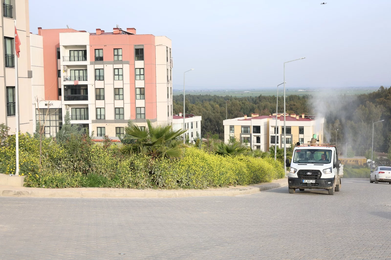 HBB’DEN 15 İLÇEDE KESİNTİSİZ İLAÇLAMA