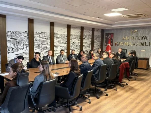 Antakya’da kadına yönelik şiddetle mücadele toplantısı gerçekleştirildi