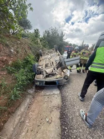 BELEN’DE OTOMOBİL TAKLA ATTI: 2 YARALI