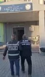 SİLAHLA TEHDİT SUÇUNDAN ARANAN ŞAHIS DEFNE'DE YAKALANDI