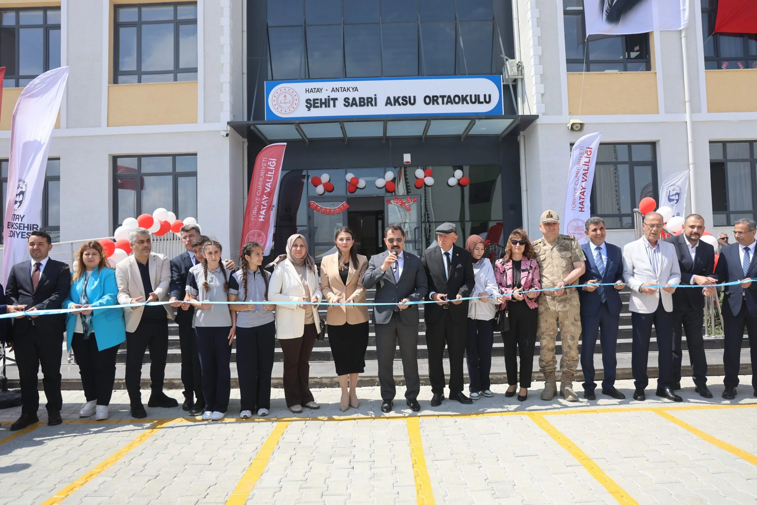 Depremin ardından inşa edilen 237. eğitim yuvası açıldı