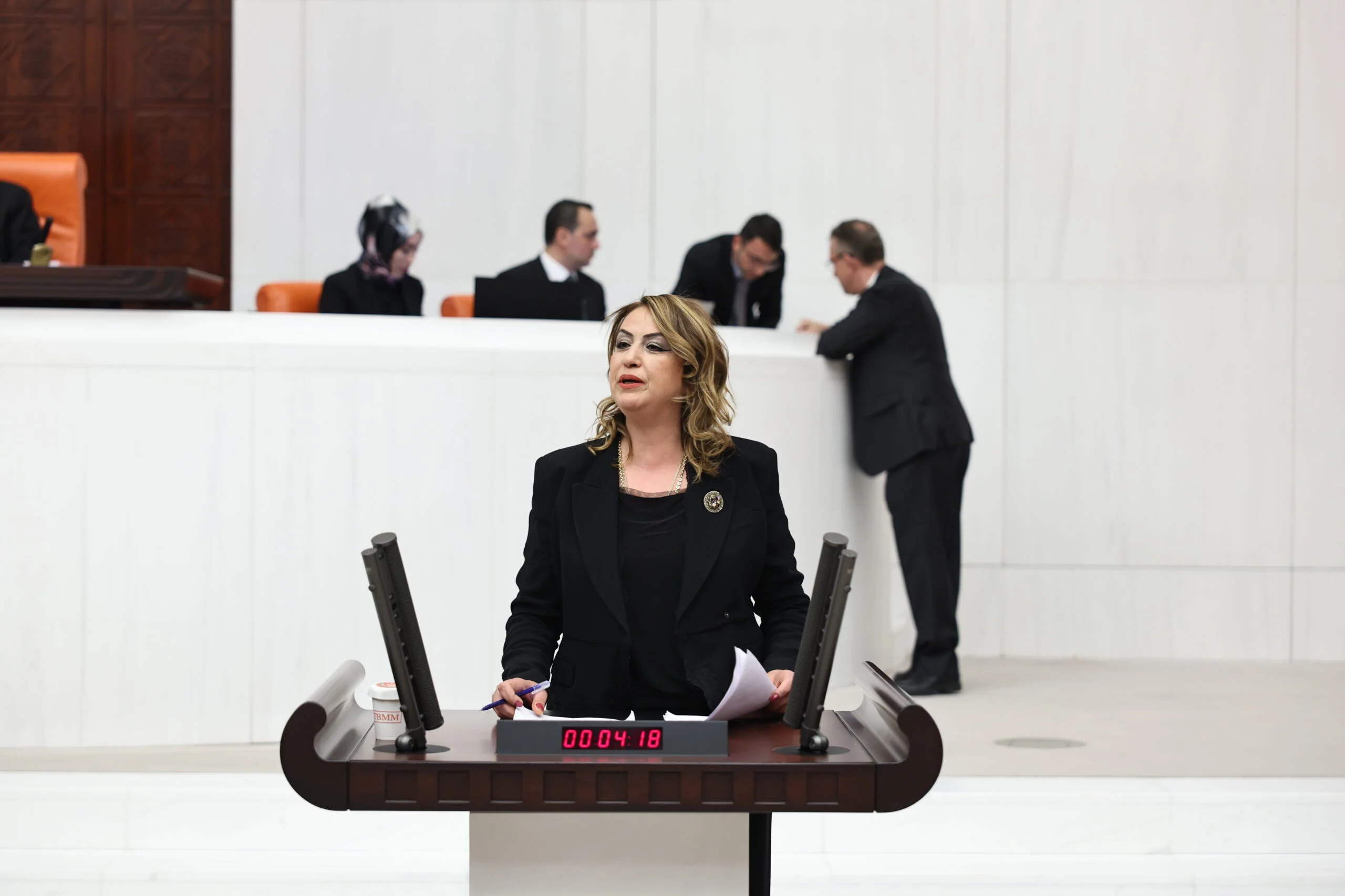 KARA “AKP YURTTAŞIN EKMEĞİNE SAVAŞ AÇMIŞTIR”