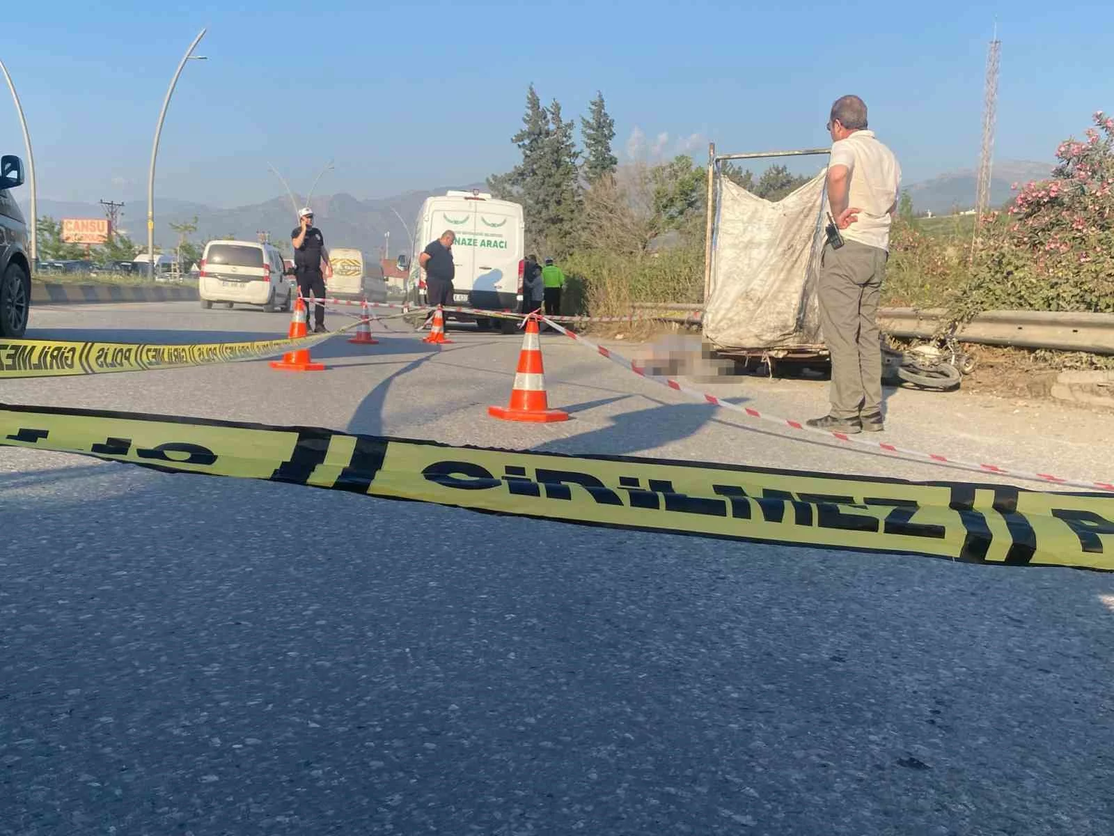 Tırla çarpışan sepetli motosikletin sürücüsü hayatını kaybetti