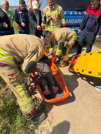 ANTAKYA'DA TRAKTÖRÜN ALTINDA KALAN KADIN YARALANDI