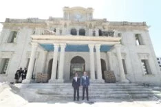 TARİHİ VALİLİK BİNASINDA RESTORASYON ÇALIŞMALARI SÜRÜYOR