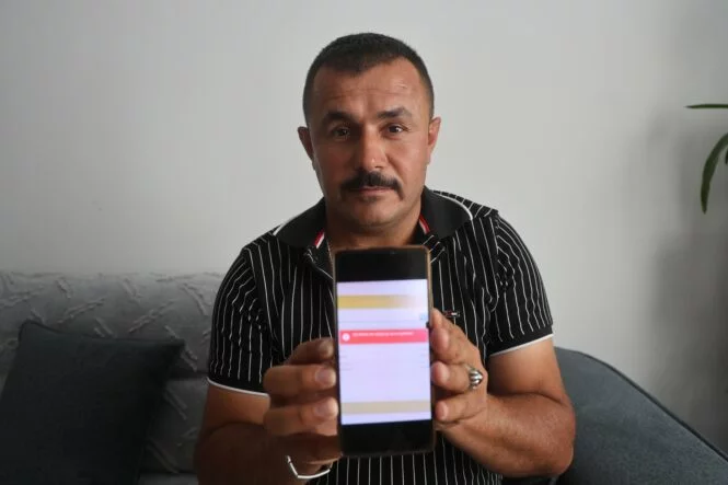 Depremde yaşadığı isim karışıklığıyla sistemde ölü olarak gözüken adam: “Trafik cezasına gelince yaşıyorum ama bazı şeylere gelince ölüyorum”