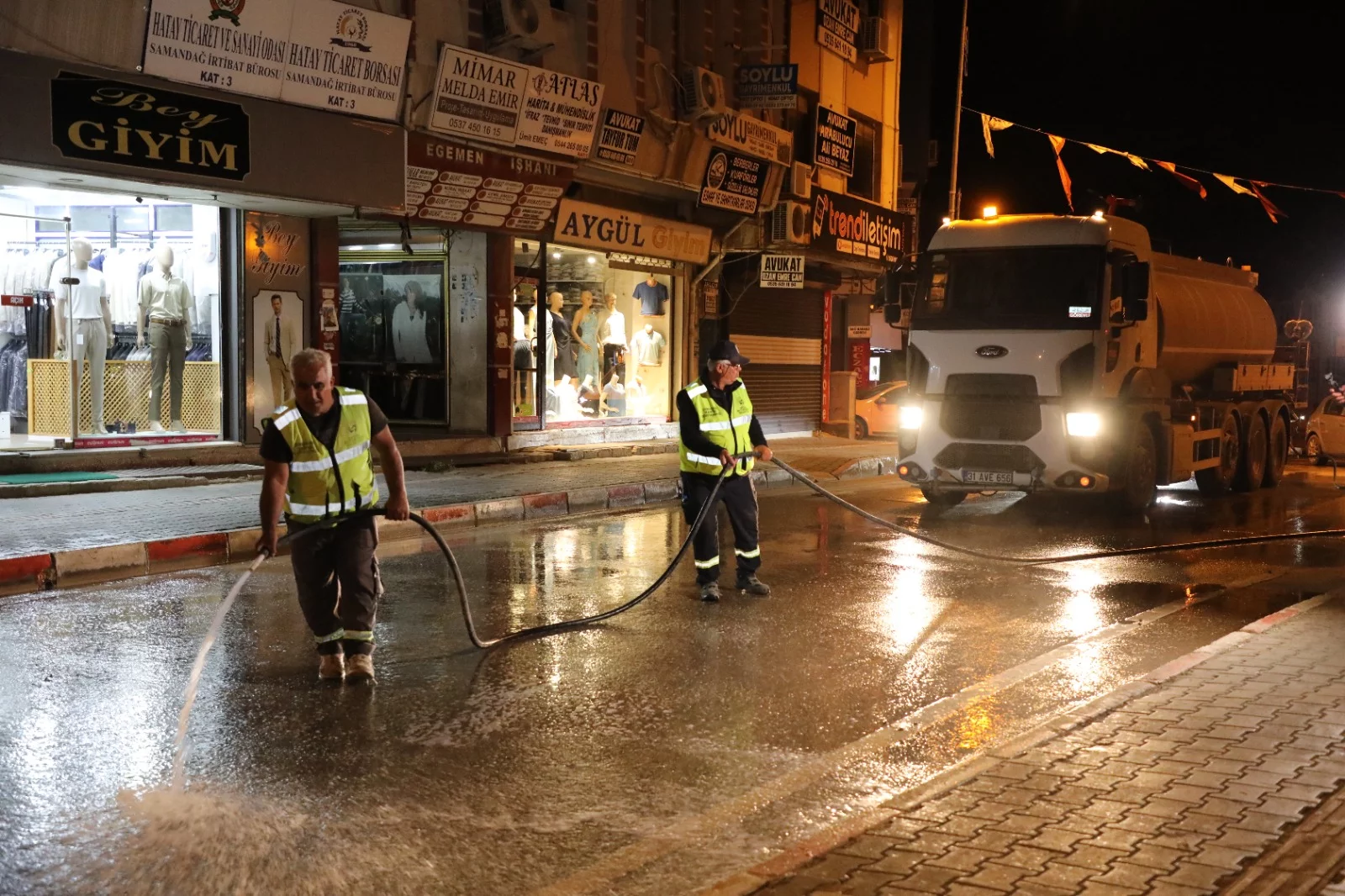 HBB’DEN 15 İLÇEDE DETAYLI TEMİZLİK