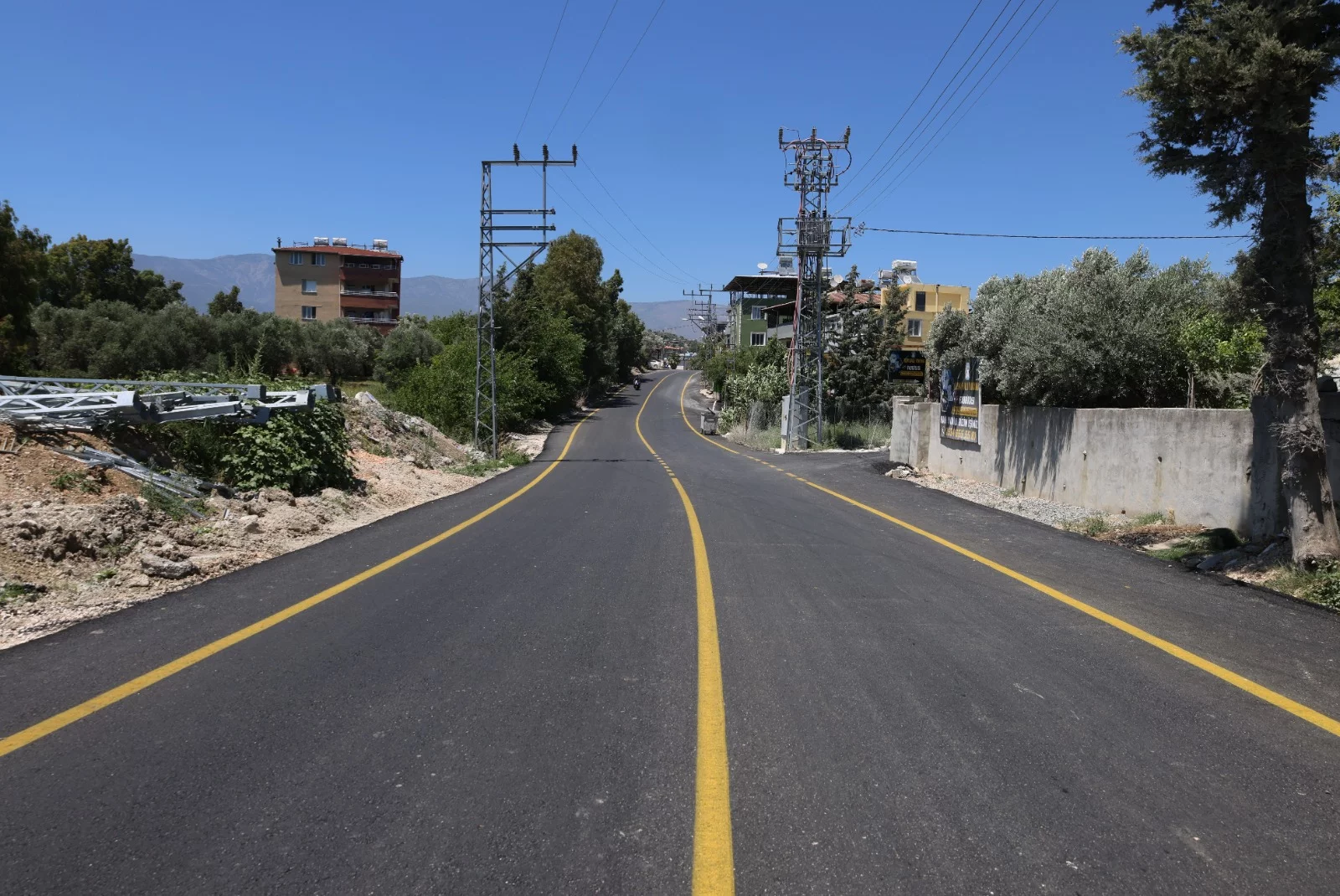 GÜNYAZI VE DOĞANKÖY’DE BETON YOL ÇALIŞMASI BAŞLADI