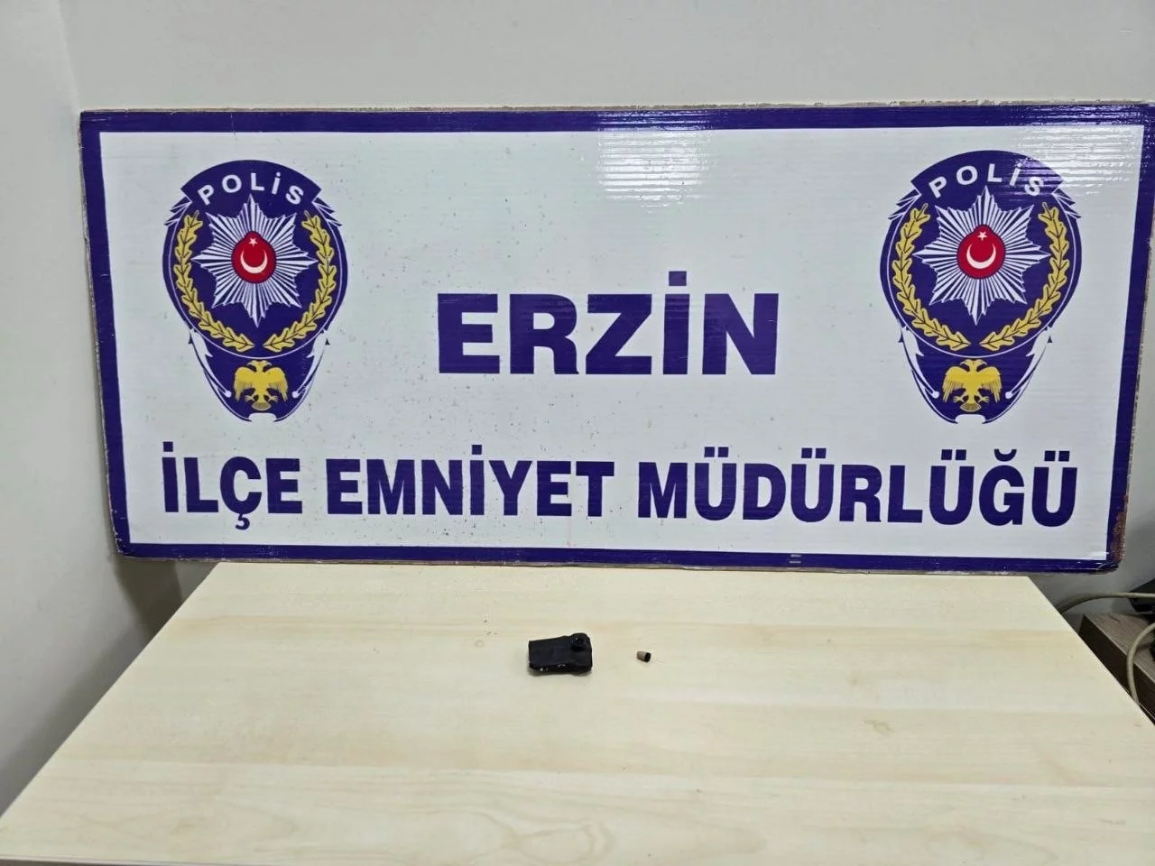 Erzin’de ehliyet sınavına kopya düzeneğiyle giren şahıs yakayı ele verdi