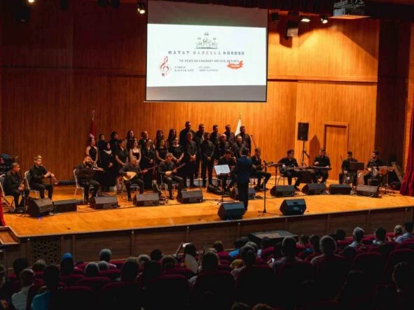 GAZELLA KOROSU, ARSUZ’DA ANADOLU TÜRKÜLERİNİ SESLENDİRDİ