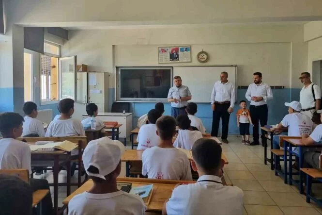 ALTINÖZÜ'NDE ÇOCUKLARDAN KURAN KURSUNA YOĞUN İLGİ