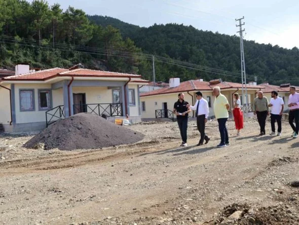 IŞIKLI MAHALLESİ’NDEKİ KIRSAL AFET KONUTLARINDA SONA GELİNDİ
