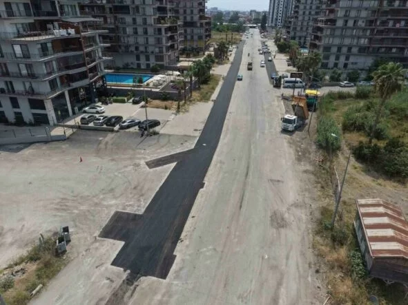 İSKENDERUN BELEDİYESİ, 27 AYDA 111 KİLOMETRE YENİ YOLU HİZMETE AÇTI