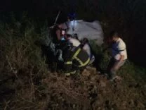 KIRIKHAN’DA KAMYONET ŞARAMPOLE UÇTU:  3 YARALI