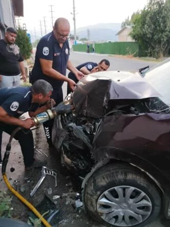 ANTAKYA’DA TRAFİK KAZASI: 2 YARALI