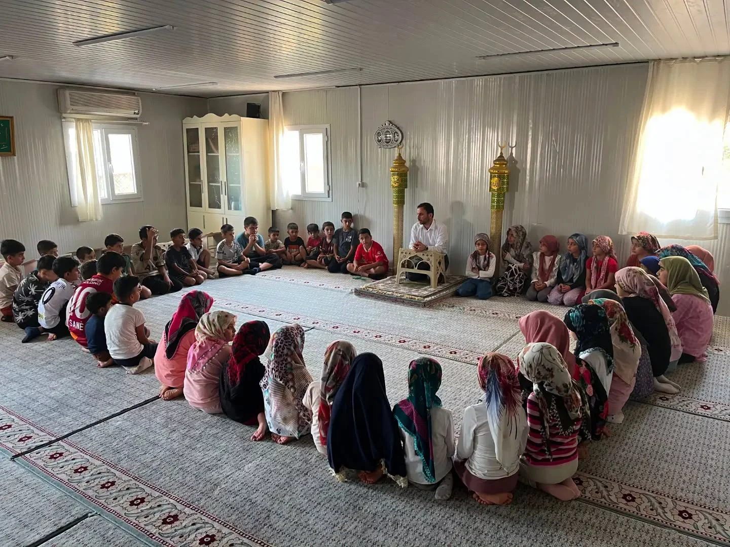 İlçe Müftüsü Altunal’dan Yaz Kur’an Kursu Öğrencilerine ziyaret.