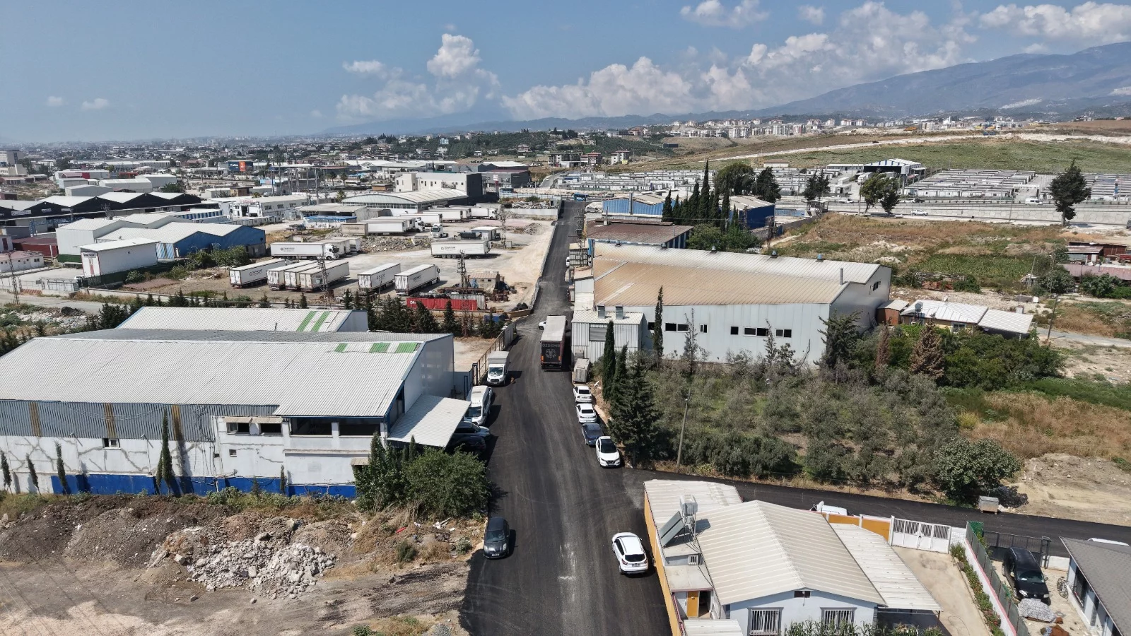 HBB, GÜZELBURÇ MAHALLESİ’NİN ULAŞIM ALTYAPISINI GÜÇLENDİRİYOR