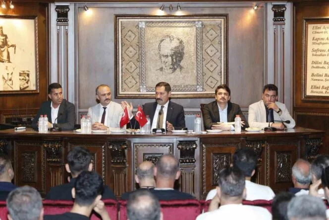 DEPREMİN ARDINDAN İNŞA EDİLEN ANTAKYA YENİ AYAKKABICILAR SANAYİ SİTESİ’NE ESNAFIN TAŞINMA SÜRECİ BAŞLIYOR