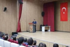 HATAY VALİLİĞİ'NİN SOSYAL PROJELERİ DEĞERLENDİRİLDİ