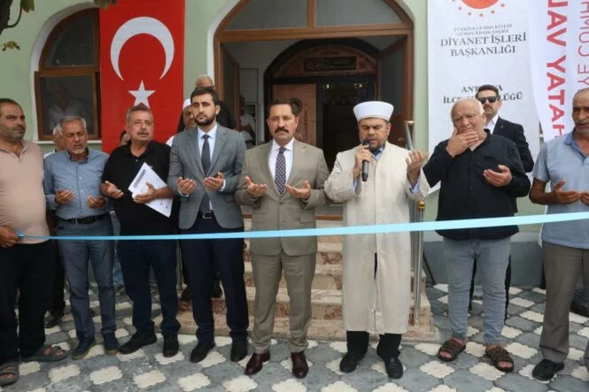 vali cami