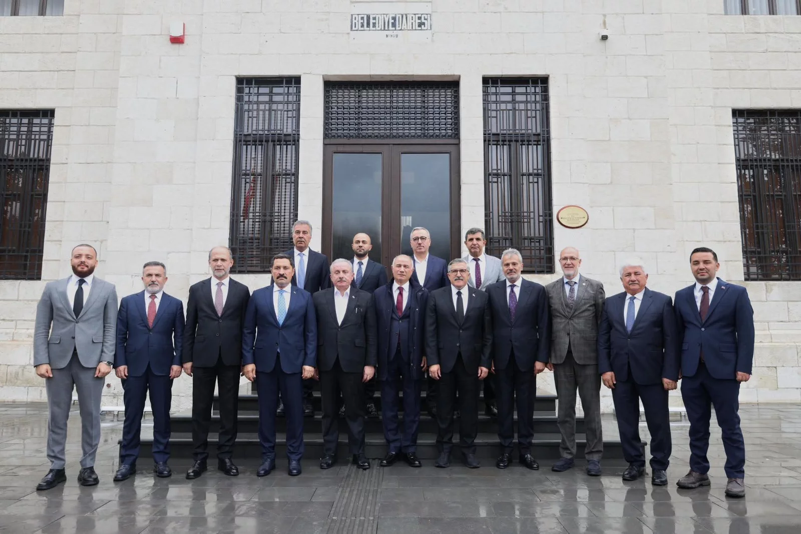 HBB TAŞ BİNA’DA HATAY’DAKİ SON ÇALIŞMALAR DEĞERLENDİRİLDİ