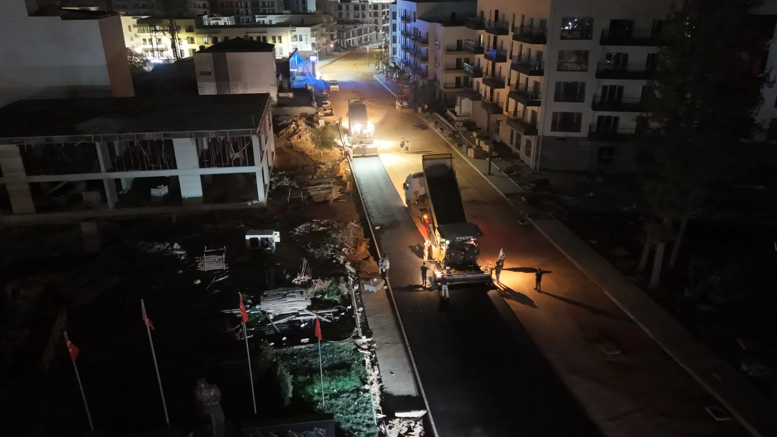 SABAH PMT, GECE ASFALT! KANATLI CADDESİ’NDE BÜYÜK DÖNÜŞÜM