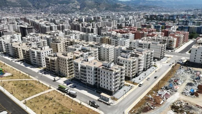 demrempeden sonra yapılan bina