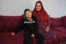 DÜNYAYI BULANIK GÖREN ÖMER'İN AMELİYAT SONRASI, "GÖZÜM AÇILINCA EN ÇOK ANNEMİ GÖRMEK İSTİYORUM" SÖZLERİ HAYAT SEVİNCİNİ ORTAYA KOYDU