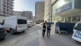 İSKENDERUN’DA 33 YIL HAPİS CEZASIYLA ARANAN HÜKÜMLÜ YAKALANDI