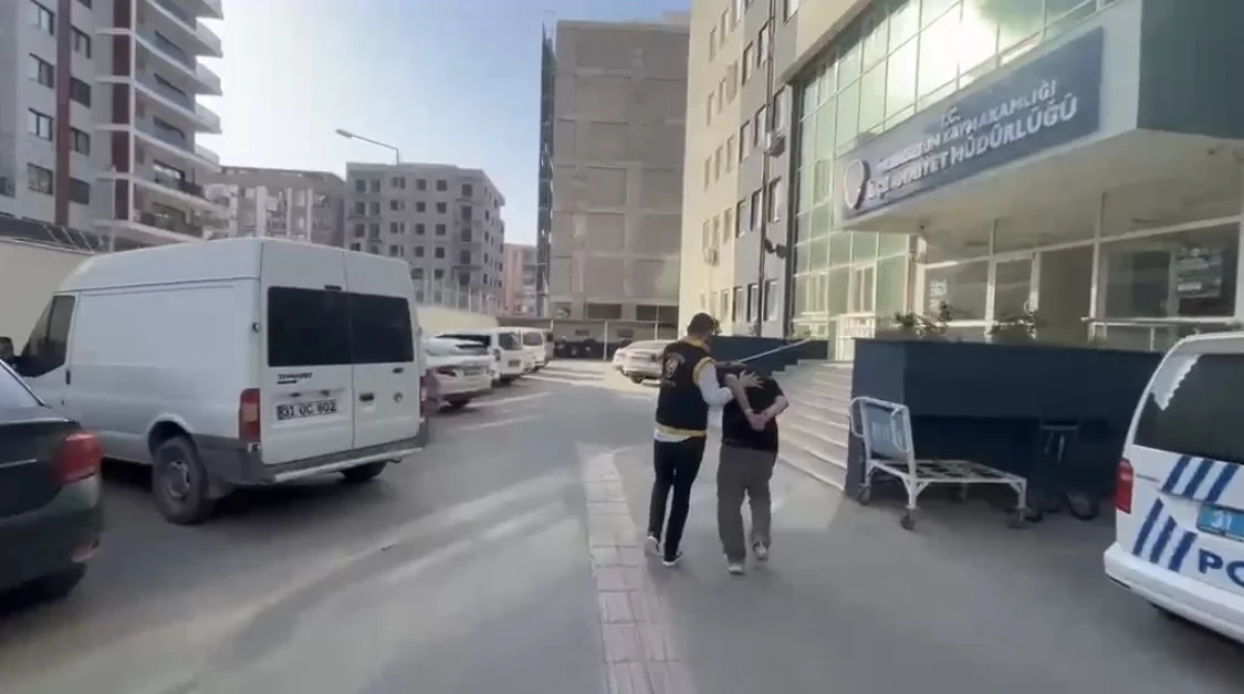 İskenderun’da 33 yıl hapis cezasıyla aranan hükümlü yakalandı